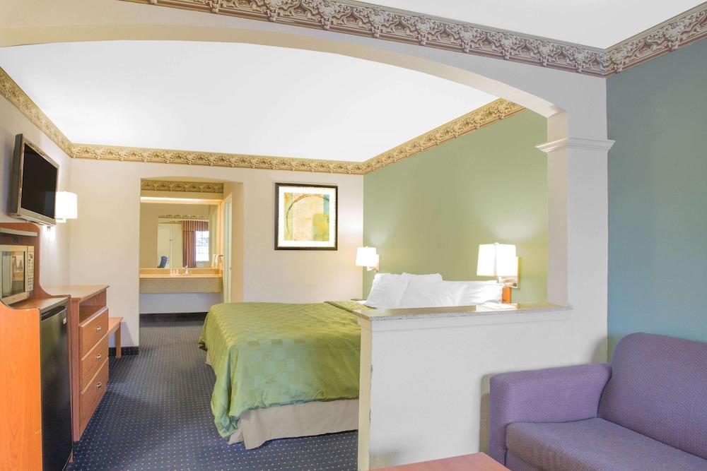 Days Inn By Wyndham Nacogdoches/Sfa University/Downtown Dış mekan fotoğraf